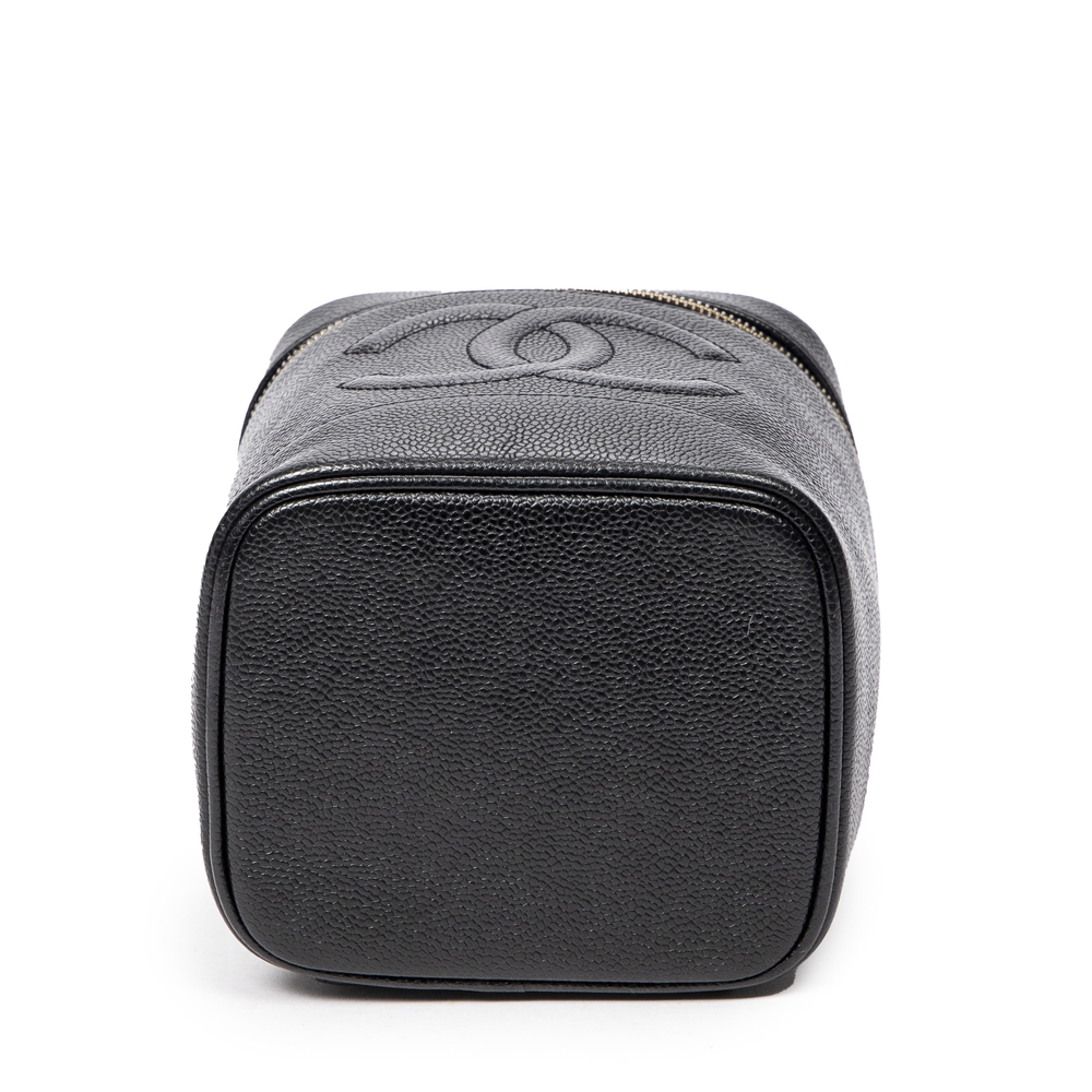 Chanel CC Timeless Tall Vanity Case - Picture 2 of 10